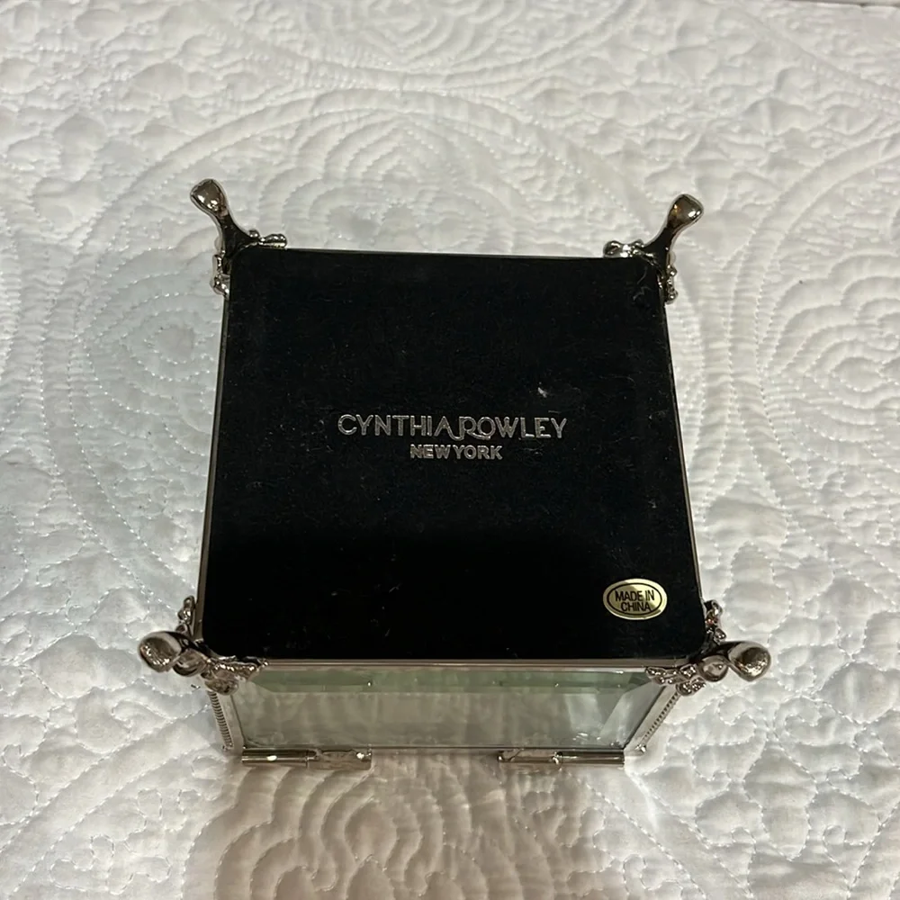 Cynthia Rowley jewelry boxes‎